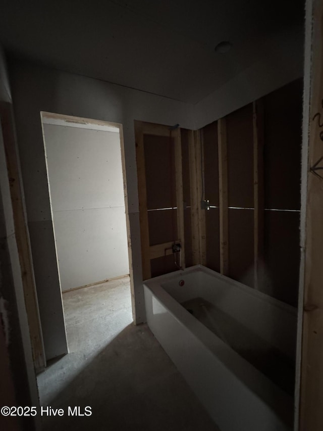305 Duck Hvn, Swansboro, NC 28584 - bathroom featuring a tub