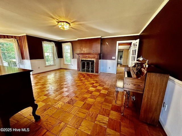 9550 NC-171, Williamston, NC 27892 - living area with ornamental molding and a fireplace