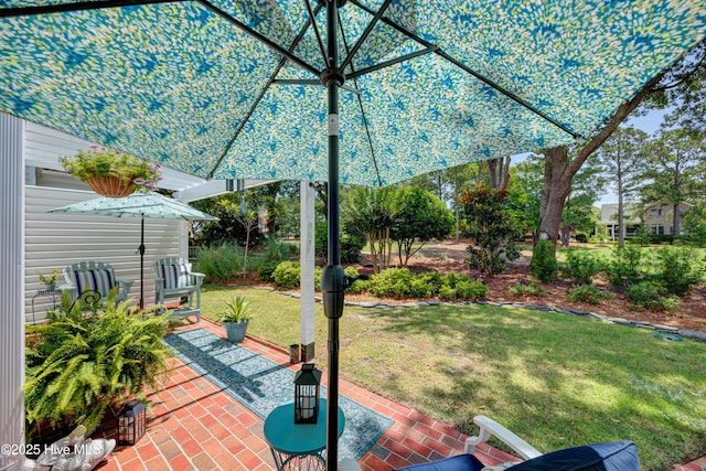 8508 Hammock Dunes Dr, Wilmington, NC 28411 - view of green lawn featuring a patio area