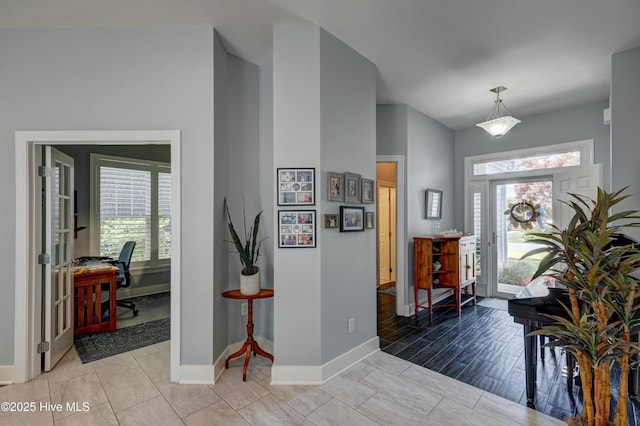 8508 Hammock Dunes Dr, Wilmington, NC 28411 - entrance foyer with baseboards