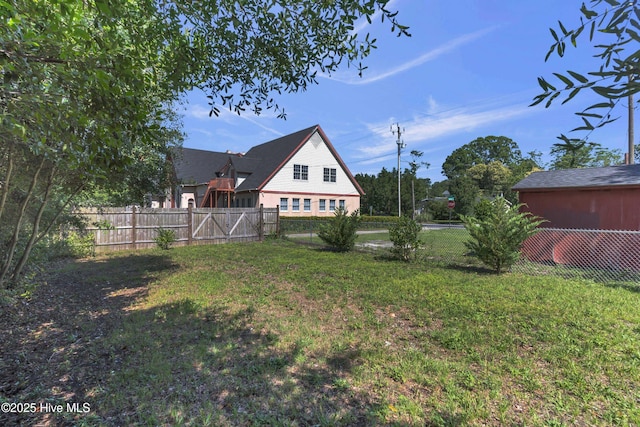 1004 S 8th St, Wilmington, NC 28401 - view of fenced yard