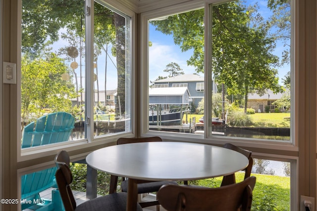 110 Mariners Ct, New Bern, NC 28562 - view of sunroom