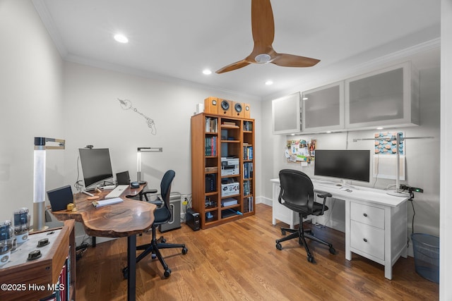 110 Mariners Ct, New Bern, NC 28562 - office space with crown molding, a ceiling fan, light wood-type flooring, and recessed lighting