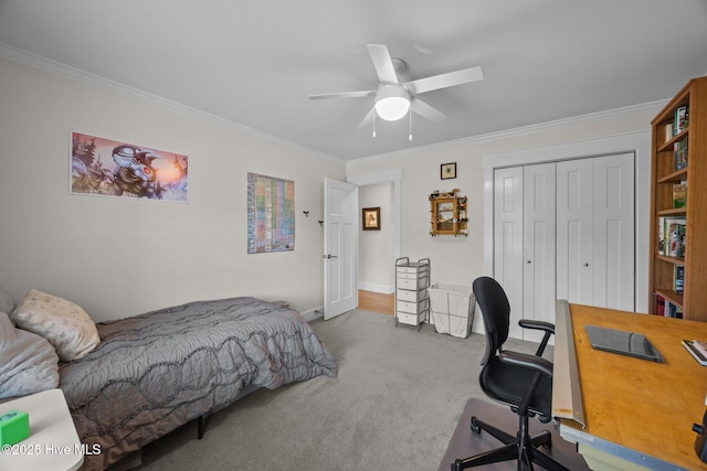110 Mariners Ct, New Bern, NC 28562 - carpeted bedroom featuring crown molding, an office area, a closet, and a ceiling fan
