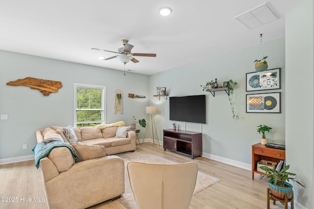 1571 Grey Cliff Run, Wilmington, NC 28405 - living room featuring a ceiling fan, light wood finished floors, and recessed lighting