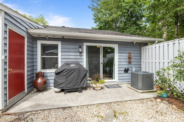 600 N 35th St Unit 201, Morehead City, NC 28557 - rear view of property with a patio