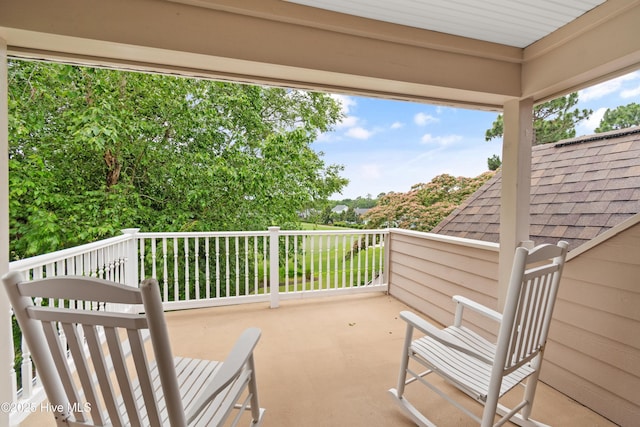 2710 Scarborough Way, Southport, NC 28461 - view of patio / terrace