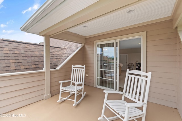 2710 Scarborough Way, Southport, NC 28461 - view of patio / terrace