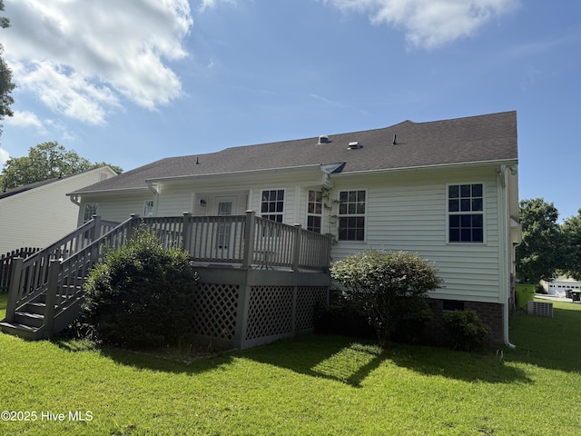 208 Canterwood Ln, New Bern, NC 28562 - back of property featuring a yard and a wooden deck