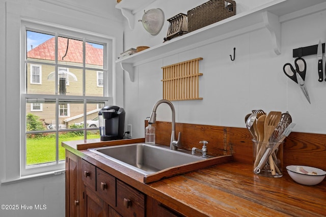 409 Hancock St, New Bern, NC 28560 - kitchen featuring plenty of natural light