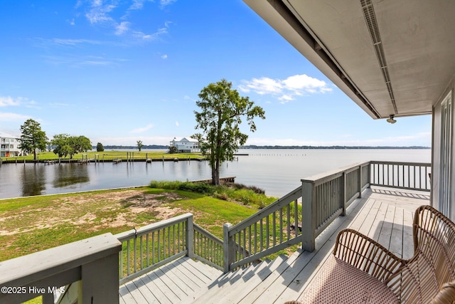 938 E Bayside Dr, Chocowinity, NC 27817 - deck featuring a water view