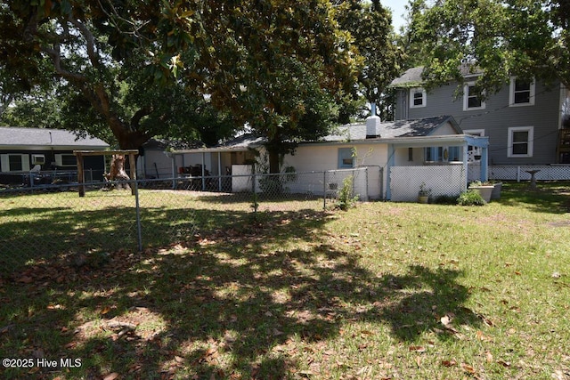 404 N Third St, Carolina Beach, NC 28428 - view of fenced backyard