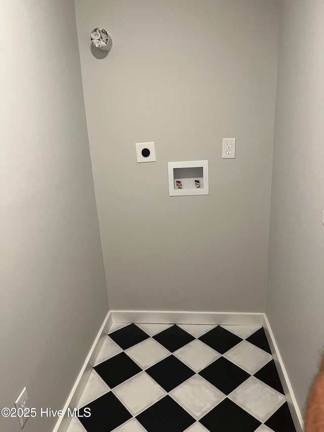 832 Fanning St, Wilmington, NC 28401 - washroom with hookup for an electric dryer and hookup for a washing machine