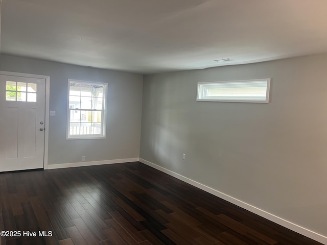 832 Fanning St, Wilmington, NC 28401 - entrance foyer featuring baseboards and dark wood-style flooring