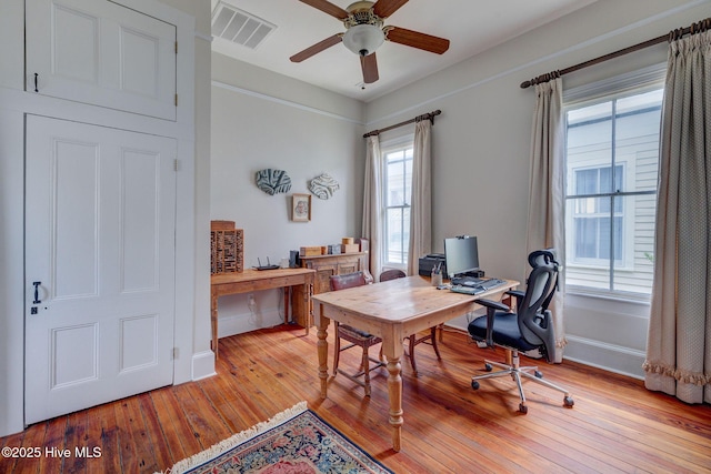 214 Nun St, Wilmington, NC 28401 - office space with light wood finished floors and ceiling fan