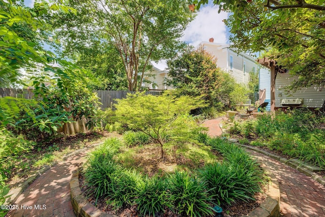 214 Nun St, Wilmington, NC 28401 - view of yard