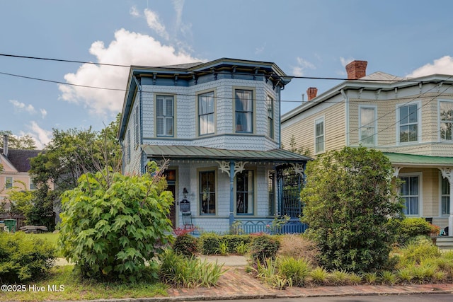 214 Nun St, Wilmington, NC 28401 - italianate house featuring covered porch
