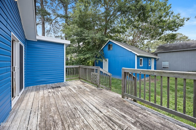 907 Woodruff Ave, Elizabeth City, NC 27909 - view of wooden terrace
