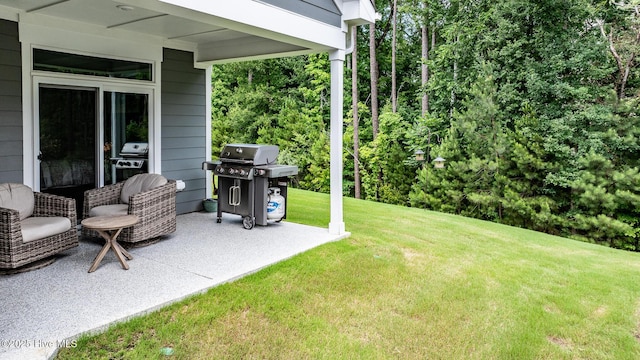440 Bramble Ln, Clayton, NC 27527 - view of grassy yard with a patio area