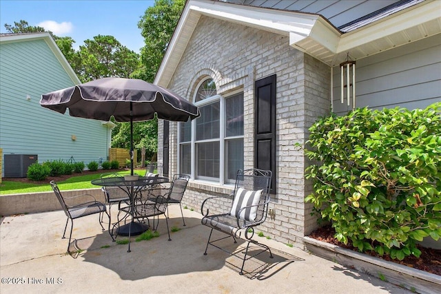 1610 Winding Way SW, Ocean Isle Beach, NC 28469 - view of patio / terrace with outdoor dining area