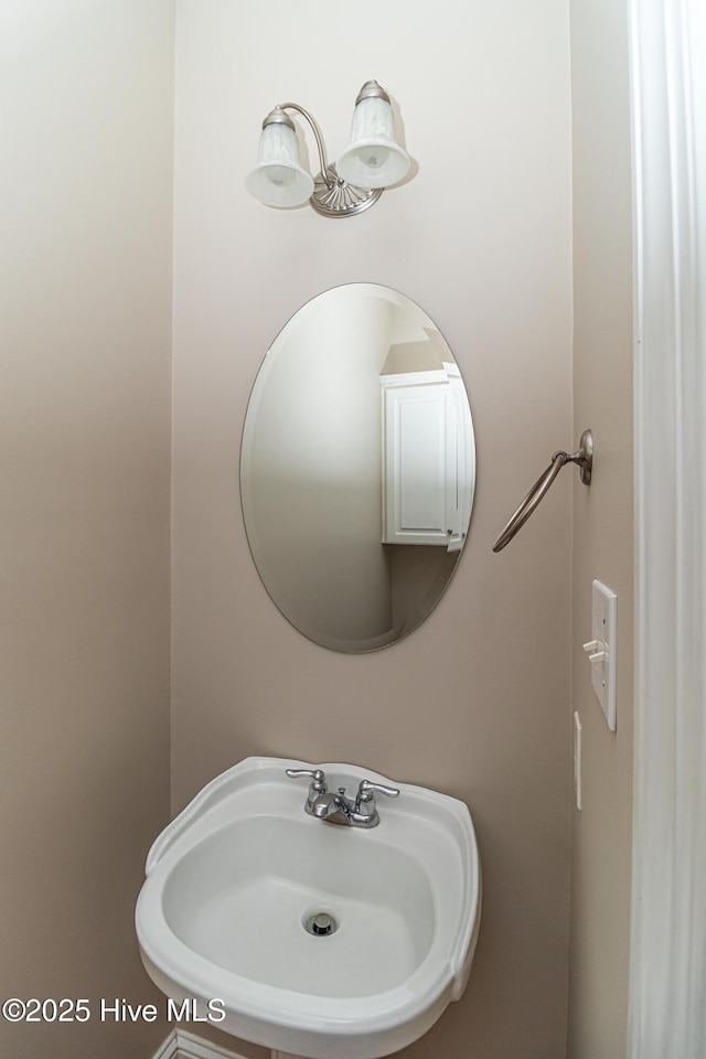 112 Highwoods Dr, Goldsboro, NC 27530 - bathroom featuring a sink
