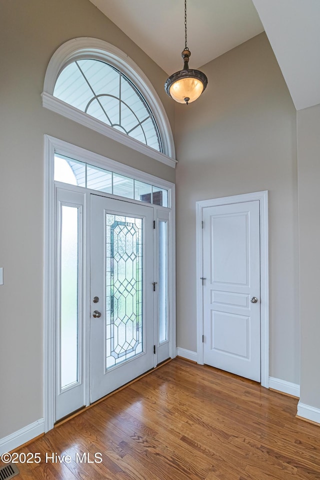 112 Highwoods Dr, Goldsboro, NC 27530 - entryway with wood finished floors and a towering ceiling