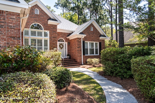4725 Wedgefield Dr, Wilmington, NC 28409 - traditional home featuring brick siding and roof with shingles