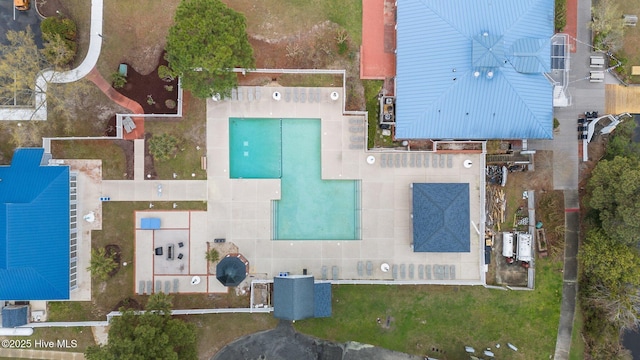 6227 Harbourside Dr, New Bern, NC 28560 - view of subject property featuring a pool