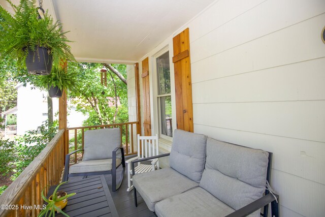 615 E Main St, Aberdeen, NC 28315 - view of covered porch