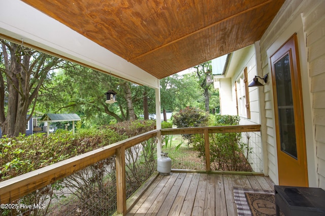 615 E Main St, Aberdeen, NC 28315 - view of wooden terrace