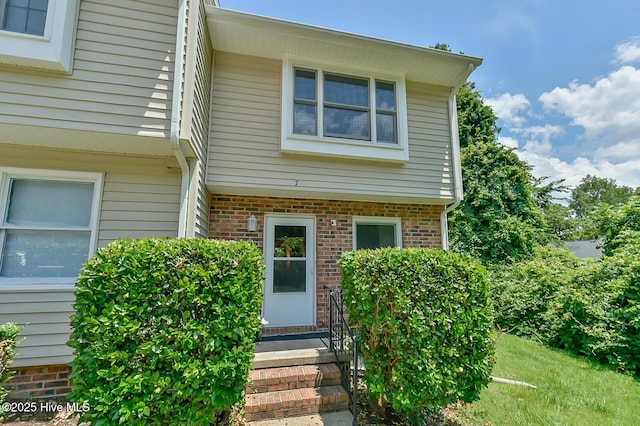 875 Martin Luther King Jr Blvd Apt 7, Chapel Hill, NC 27514 - property entrance featuring brick siding