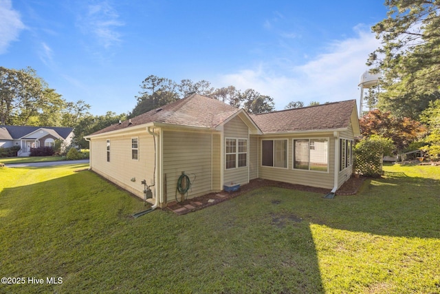 108 Bayswater Ct, New Bern, NC 28562 - rear view of property with a yard