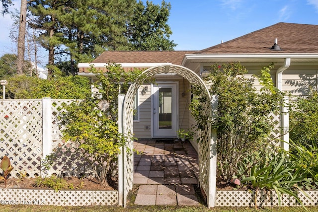 108 Bayswater Ct, New Bern, NC 28562 - view of side of home with roof with shingles