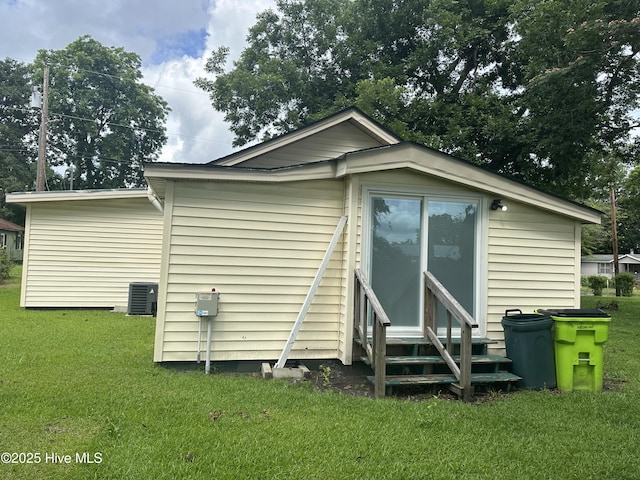 410 Brown Dr, New Bern, NC 28560 - view of property exterior featuring entry steps and a lawn