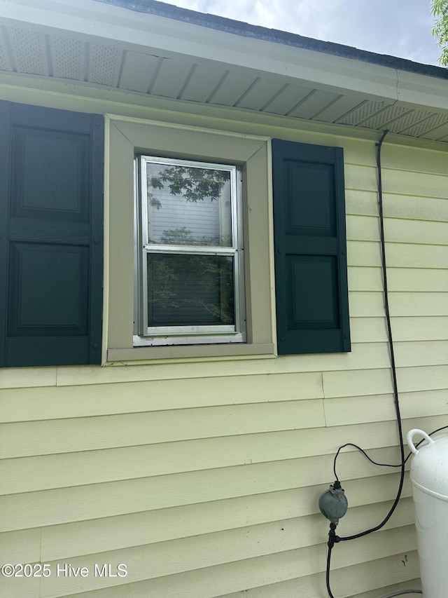 410 Brown Dr, New Bern, NC 28560 - exterior view