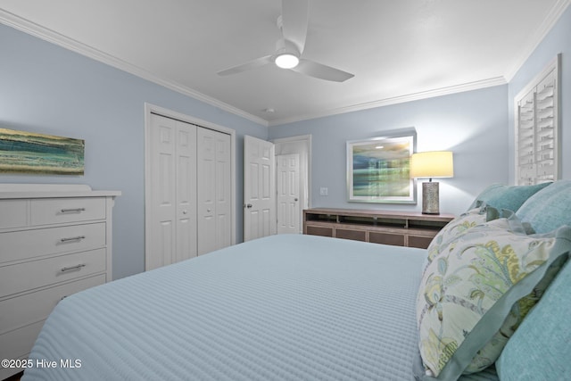 118 Tremayne Dr, New Bern, NC 28560 - bedroom featuring crown molding, a closet, and a ceiling fan