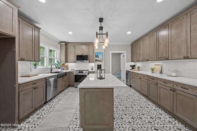 902 College St, Vanceboro, NC 28586 - kitchen featuring stainless steel appliances, beverage cooler, crown molding, tasteful backsplash, and recessed lighting