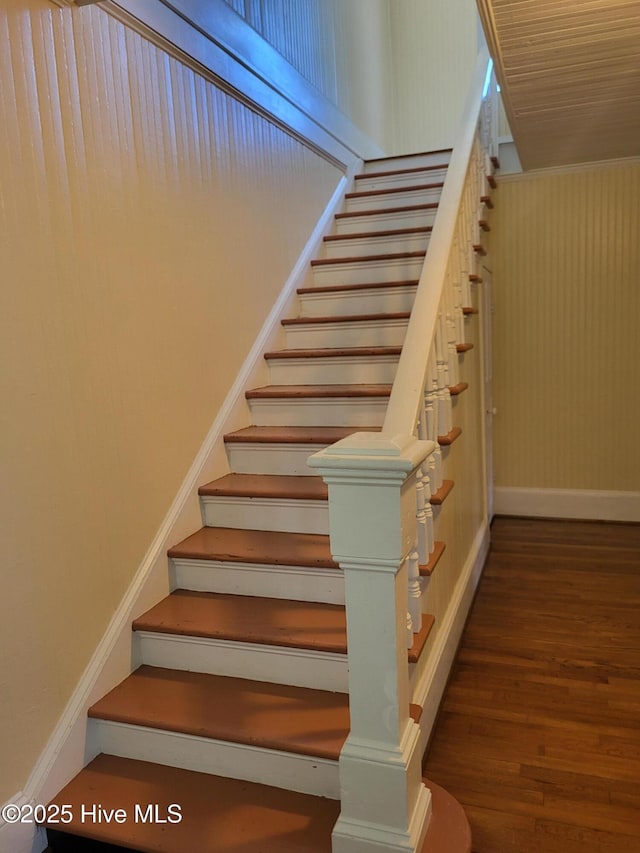 550 E Pungo St, Belhaven, NC 27810 - stairway with wood finished floors and baseboards