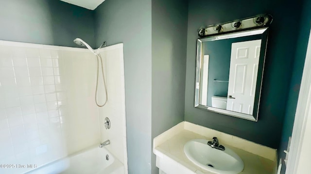 204 Mercer St, Goldsboro, NC 27530 - full bath with washtub / shower combination and vanity