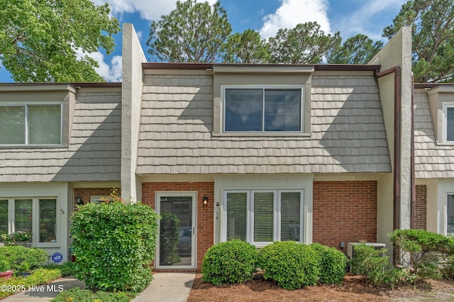 514 Cobblestone Dr, Wilmington, NC 28405 - multi unit property featuring brick siding and mansard roof