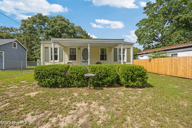 302 Roanoke Trl, Edenton, NC 27932 - view of front of house featuring covered porch