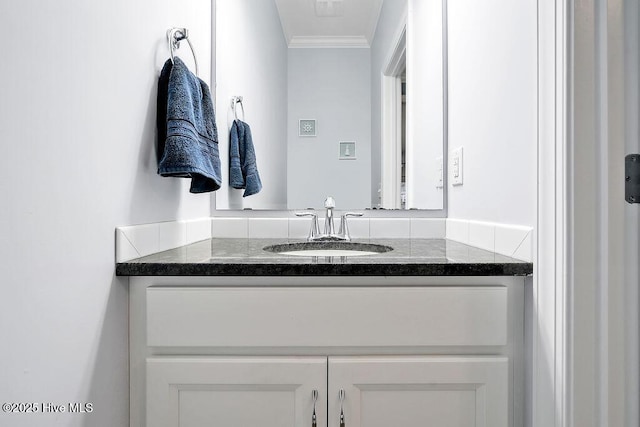 1022 Summer Woods Dr, Wilmington, NC 28412 - bathroom with vanity and crown molding