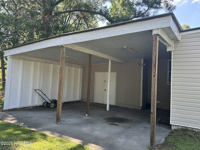 2203 High School Dr, New Bern, NC 28560 - view of car parking featuring a carport