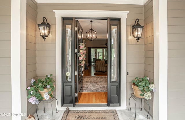595 Wicklow Sq SW, Ocean Isle Beach, NC 28469 - view of exterior entry featuring a porch