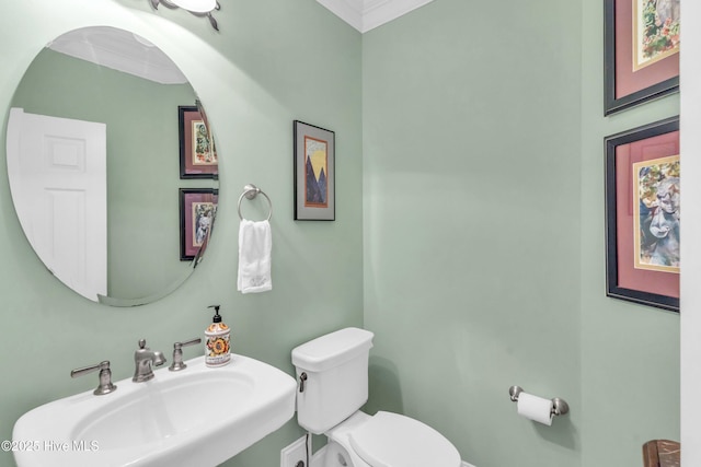 1514 Grandiflora Dr, Leland, NC 28451 - half bathroom with toilet and crown molding