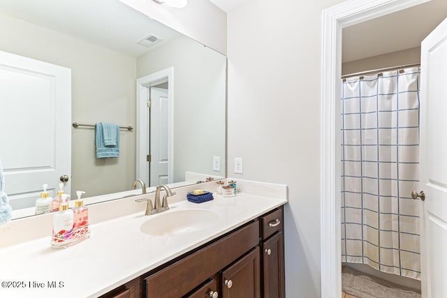26 Calhoun Ln, Pinehurst, NC 28374 - bathroom featuring vanity