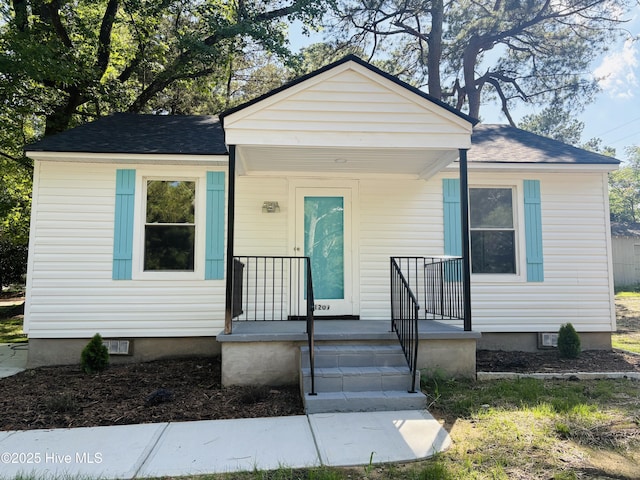 1209 Toisnot Ave NE, Wilson, NC 27893 - bungalow-style house featuring roof with shingles