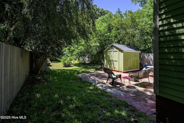 507 Blades Ave, New Bern, NC 28560 - fenced backyard with a patio and a storage shed