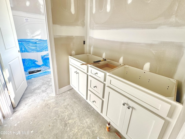 919 Albrittons Rd, Kinston, NC 28504 - view of bathroom