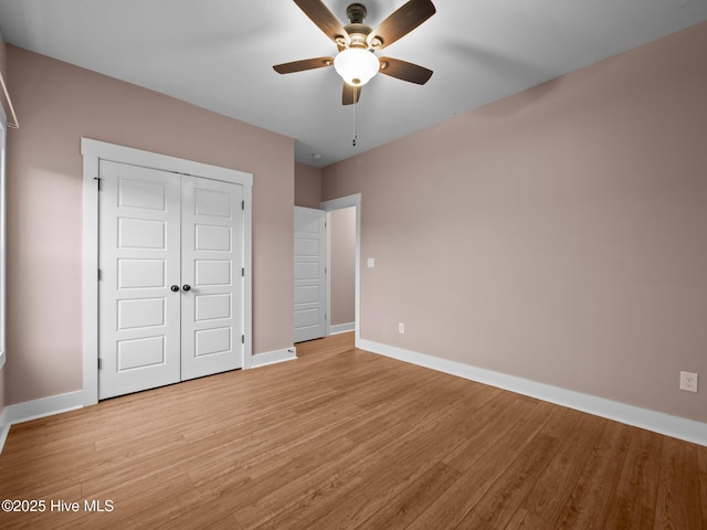 500 Perth Ct, Hubert, NC 28539 - unfurnished bedroom featuring light wood-style floors, a closet, and ceiling fan